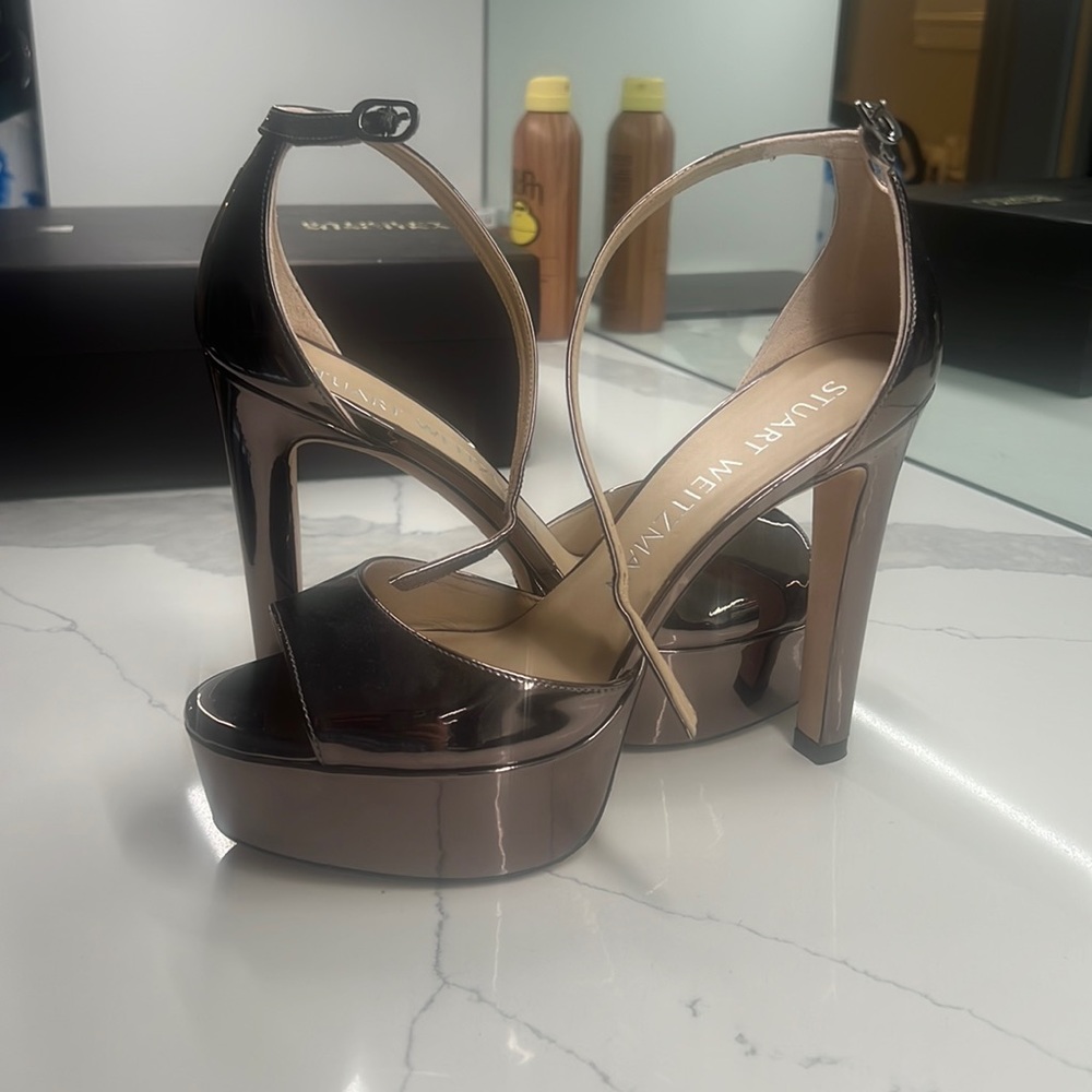Brand new Stuart Weitzman heels
